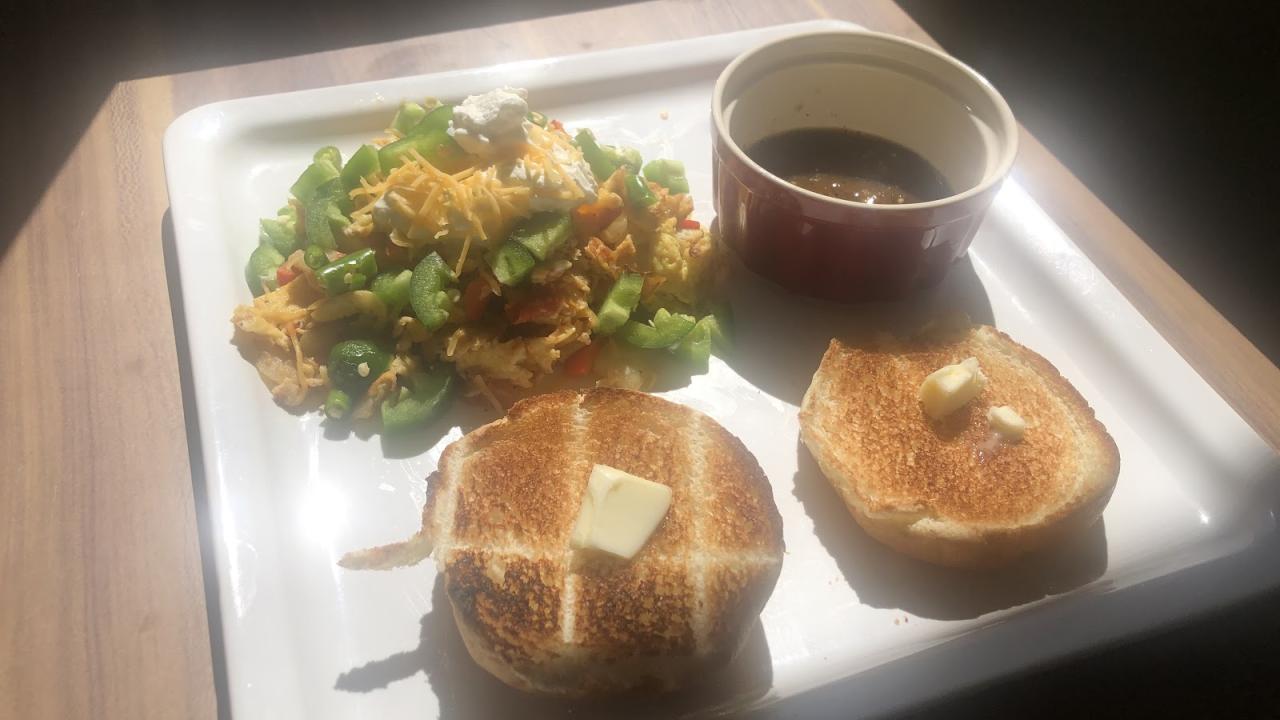 Mickey's egg scramble