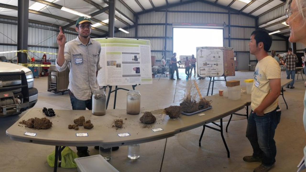 PhD student Daniel Rath teaches principles of soil aggregates at Russell Ranch's recent Soil Health Workshop PhD student Daniel Rath teaches principles of soil aggregates at Russell Ranch's recent Soil Health Workshop